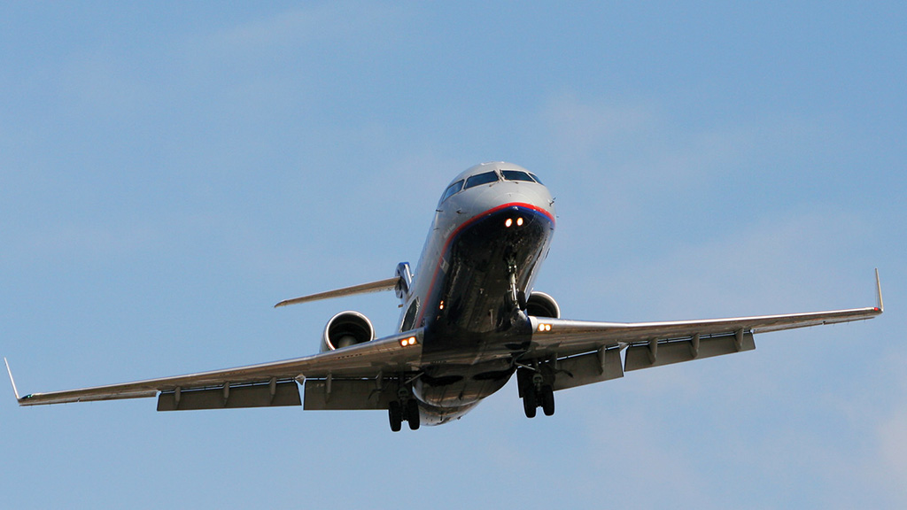 Delaware Bombardier CRJ-200 Charter
