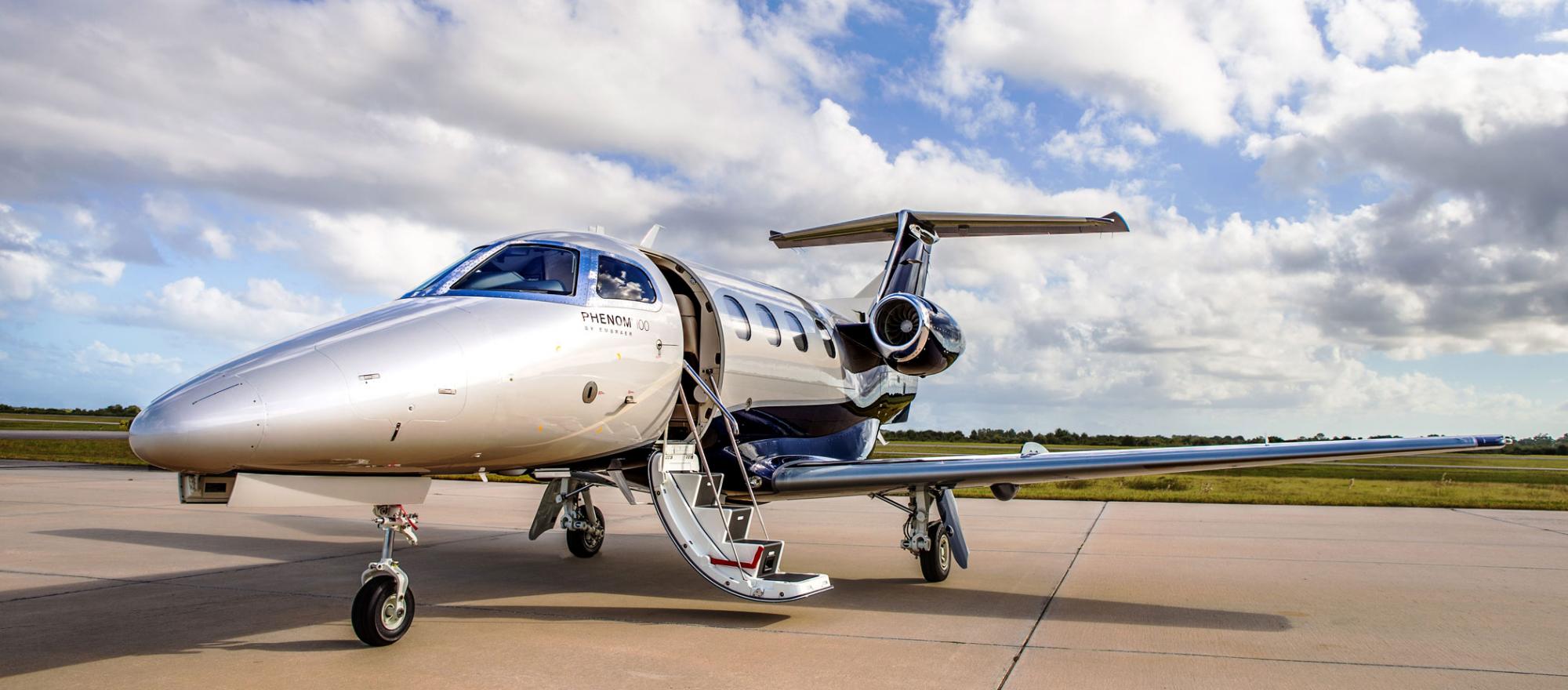 Delaware Embraer Phenom 100 Charter