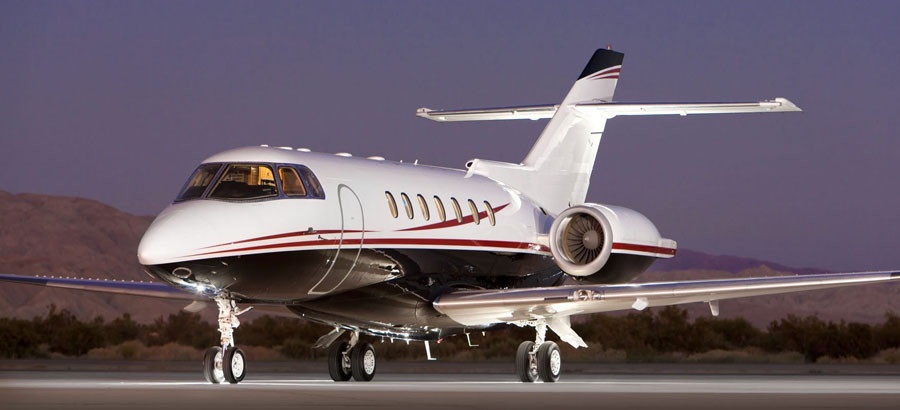 Delaware Hawker 1000 Charter