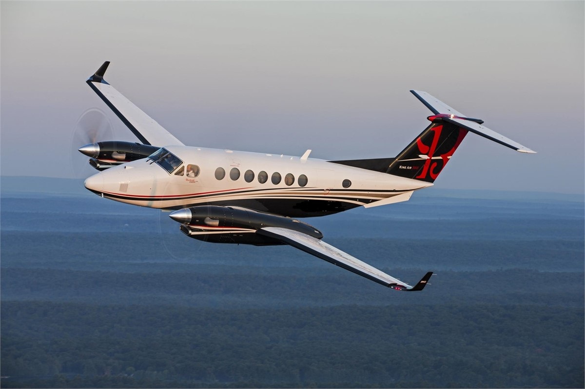 Delaware King Air 200 Charter